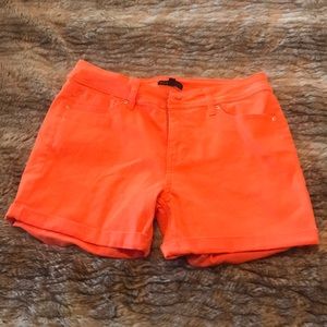 Orange summer shorts!